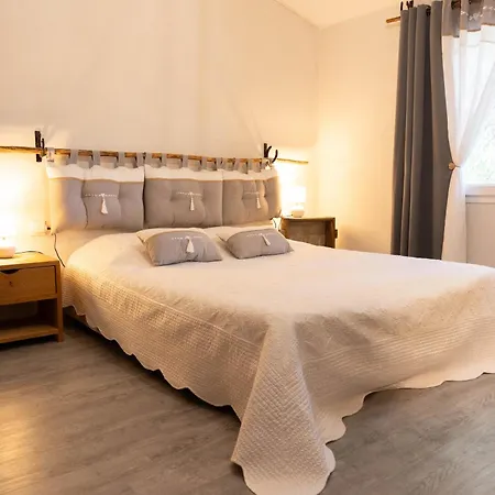 펜션 Le Petit Bordes - Li Biou *