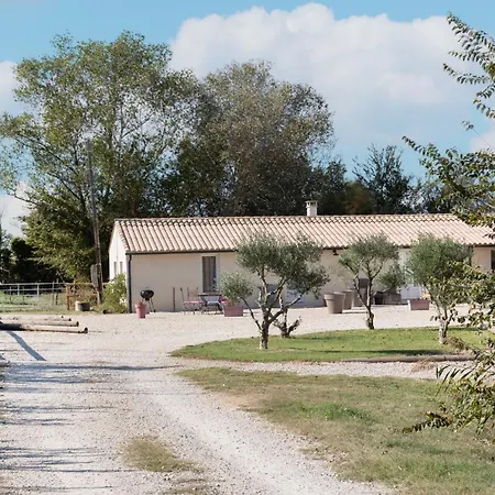 펜션 Le Petit Bordes - Li Biou